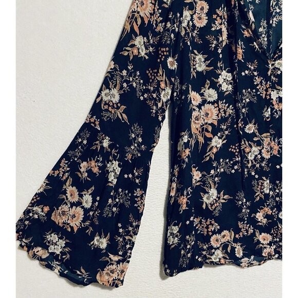Lucky Brand Top Womens Medium Blue Floral Tie Neck Bell Sleeve Boho Peasant - Picture 3 of 7